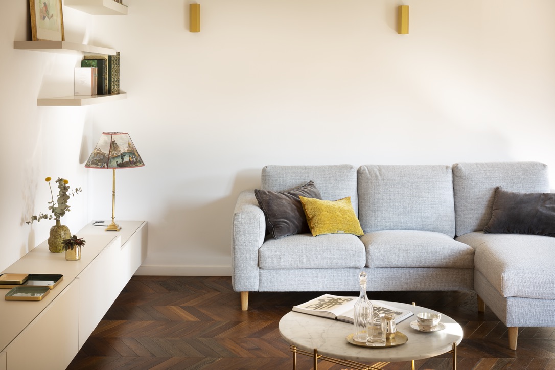 AE951F24-8C46-46F5-B716-D82184223B21_1_105_c