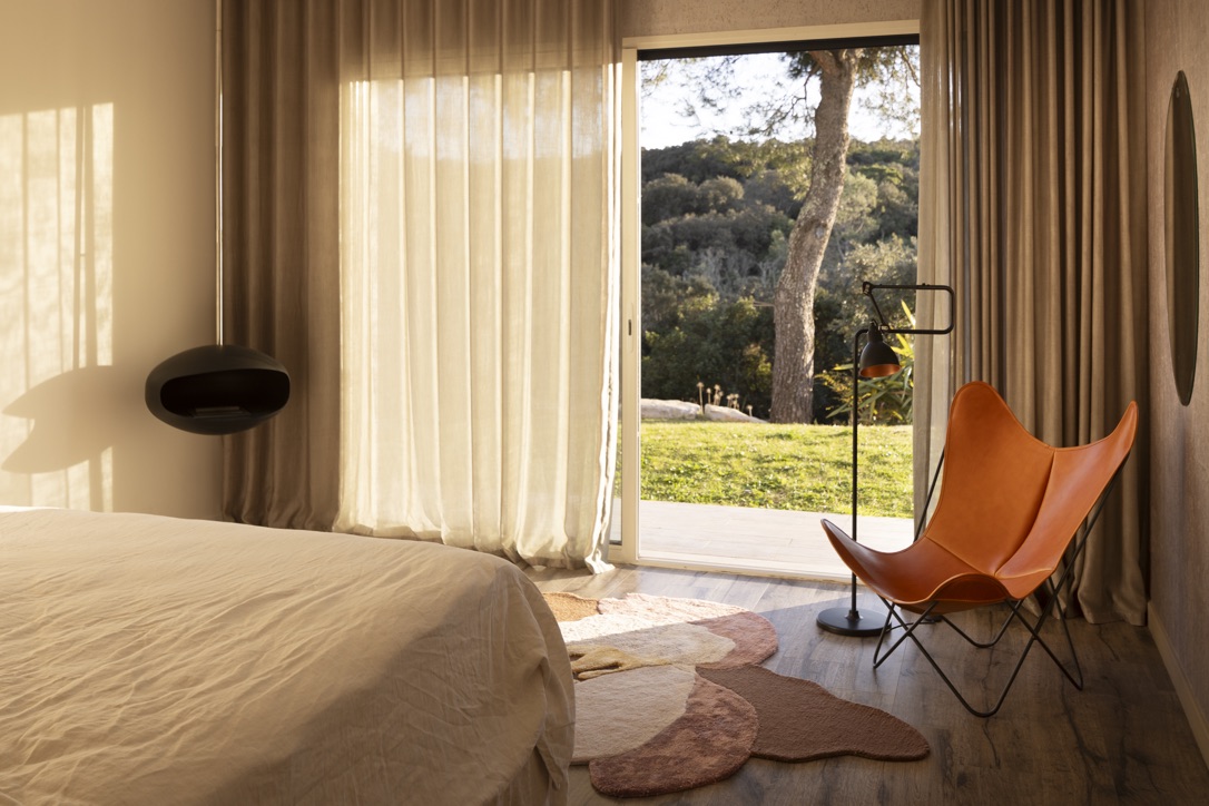 7_A2279C3E-E89F-45C1-9687-2DC7265516FE_1_105_c